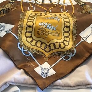 Women’s Scarf Brown, White and Gold Tones